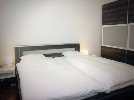 Studio zur Miete 550 € 1 Zimmer 42 m² Geschoss EG/1 Kulmbacher Straße 47 Kreuz Bayreuth 95445