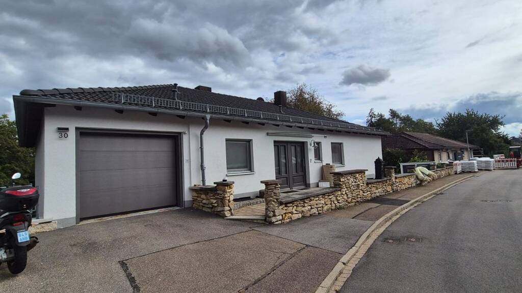 Terrassenwohnung zum Kauf 319.000 € 5 Zimmer 116 m² frei ab sofort Treuchtlingen 91757