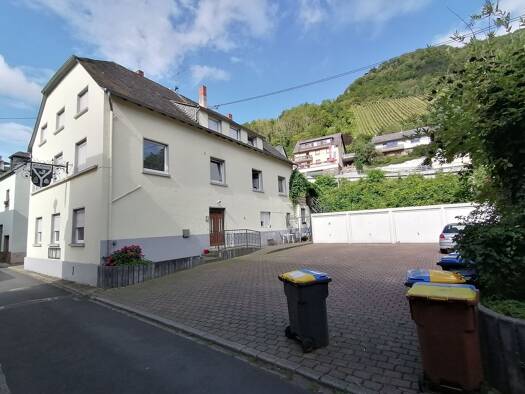 Wohnung zur Miete 450 € 2,5 Zimmer 84 m² Geschoss EG/3 frei ab sofort Oberstraße 28 Moselkern 56254