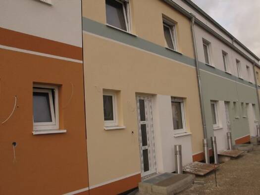 Reihenmittelhaus zur Miete 1.450 € 5 Zimmer 138 m² 140 m² Grundstück frei ab sofort Adelsdorf Adelsdorf 91325