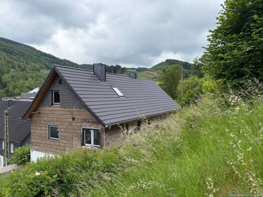 Einfamilienhaus zum Kauf 99.000 € 156 m² 560 m² Grundstück frei ab sofort Ramsbeck Bestwig 59909