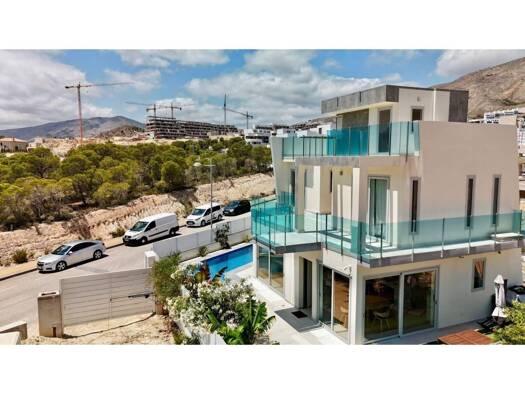 Chalet zum Kauf - Erstbezug 633.000 € 4 Zimmer 182 m² 800 m² Grundstück EQUADOR 17 Finestrat 03509