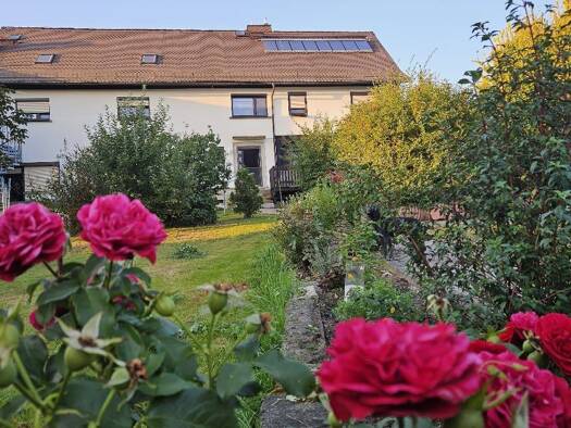 Mehrfamilienhaus zum Kauf provisionsfrei 399.000 € 7 Zimmer 326,7 m² 3.555 m² Grundstück frei ab sofort Cunewalde Cunewalde 02733