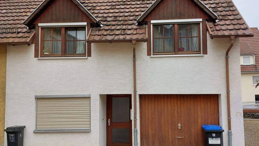 Doppelhaushälfte zum Kauf 240.000 € 4 Zimmer 94 m² 134 m² Grundstück Ehingen Ehingen (Donau) 89584