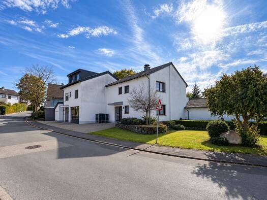 Mehrfamilienhaus zum Kauf provisionsfrei 679.000 € 14 Zimmer 326 m² 808 m² Grundstück frei ab sofort Broicher Siedlung Alsdorf 52477