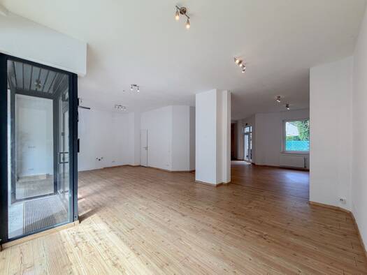 Bürofläche zur Miete 1.149 € 2 Zimmer 113,9 m² Bürofläche Berliner Str. 80 Frohnhausen Essen 45145