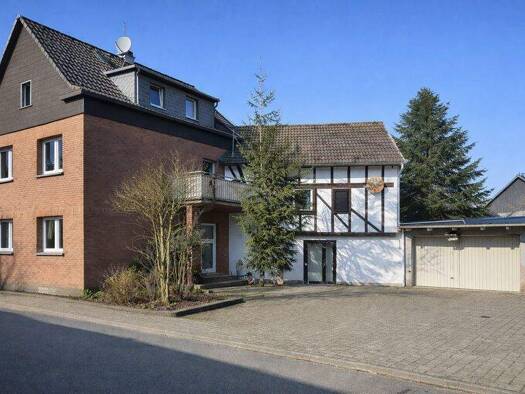 Einfamilienhaus zum Kauf 335.000 € 10 Zimmer 232 m² 528 m² Grundstück Rüscheid 56584