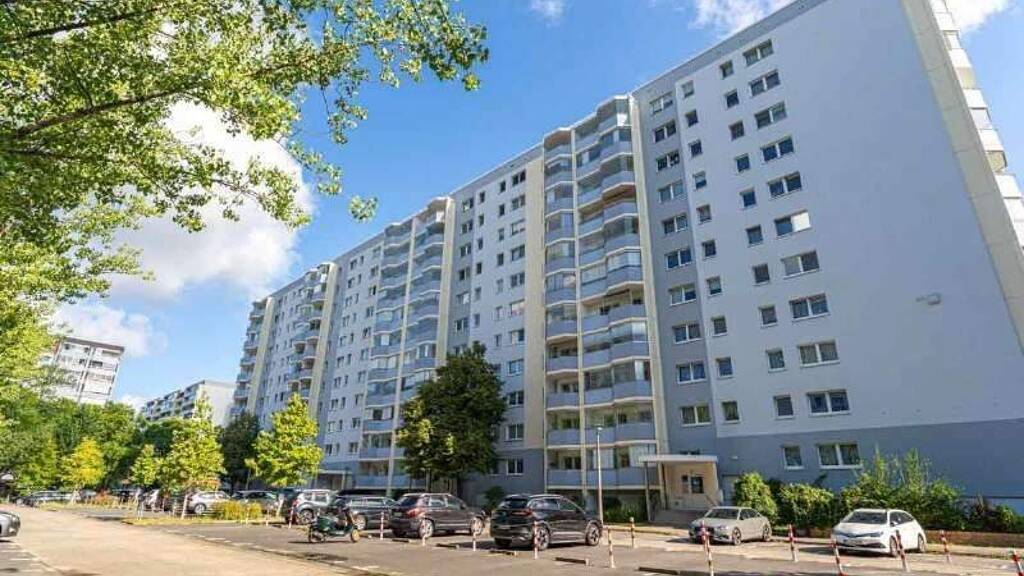 Wohnung zum Kauf 279.000 € 3 Zimmer 97,4 m² 2. Geschoss Ahrenshooper Str. 80 Neu-Hohenschönhausen Berlin 13051