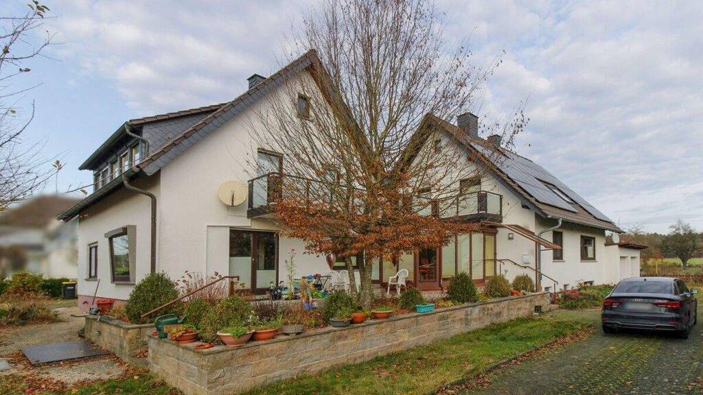 Einfamilienhaus zum Kauf 610.000 € 12 Zimmer 250 m² 921 m² Grundstück Trätzhof Fulda 36041