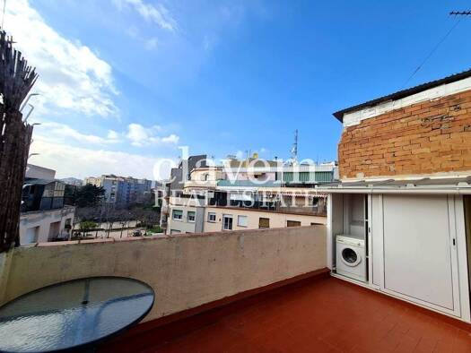 Haus zum Kauf 1.090.000 € 1 Zimmer 526 m² Barcelona 08042