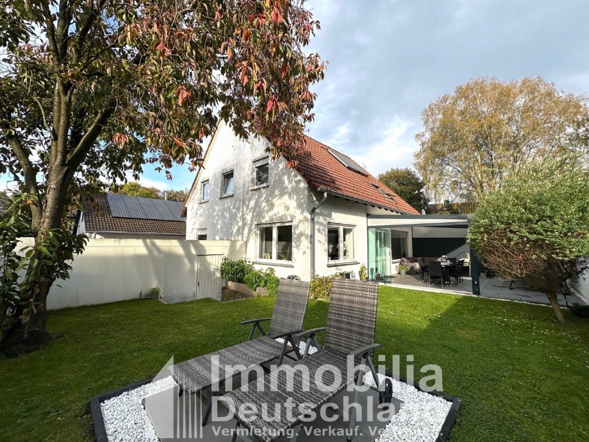 Einfamilienhaus zum Kauf 497.500 € 5,5 Zimmer 143 m²<br/>Wohnfläche 326 m²<br/>Grundstück Brambauer Lünen 44536