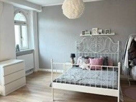 Wohnung zur Miete 450 € 2 Zimmer 51 m² Geschoss 3/4 frei ab 01.08.2026 Südstadt Fürth 90763