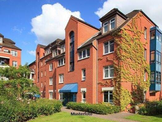 Mehrfamilienhaus zum Kauf 18.000 € 1 m² Altenburg 04600