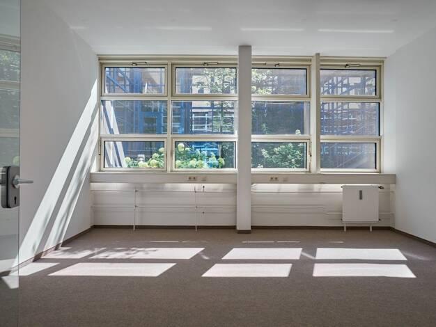Bürofläche zur Miete 6,50 € 40,8 m² Bürofläche Bretonischer Ring 6 Neukeferloh Grasbrunn 85630