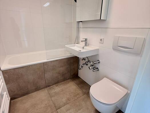 Studio zum Kauf provisionsfrei 329.900 € 1 Zimmer 26,1 m² 4. Geschoss Schwabing-Freimann München 80804
