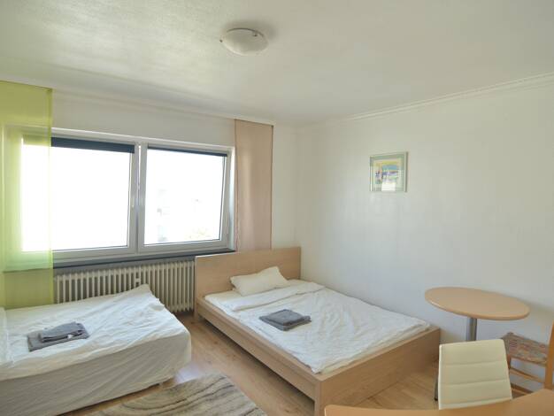 Studio zur Miete Wohnen auf Zeit 940 € 1 Zimmer 25 m² frei ab 01.03.2026 Sachsenhausen Frankfurt am Main 60599