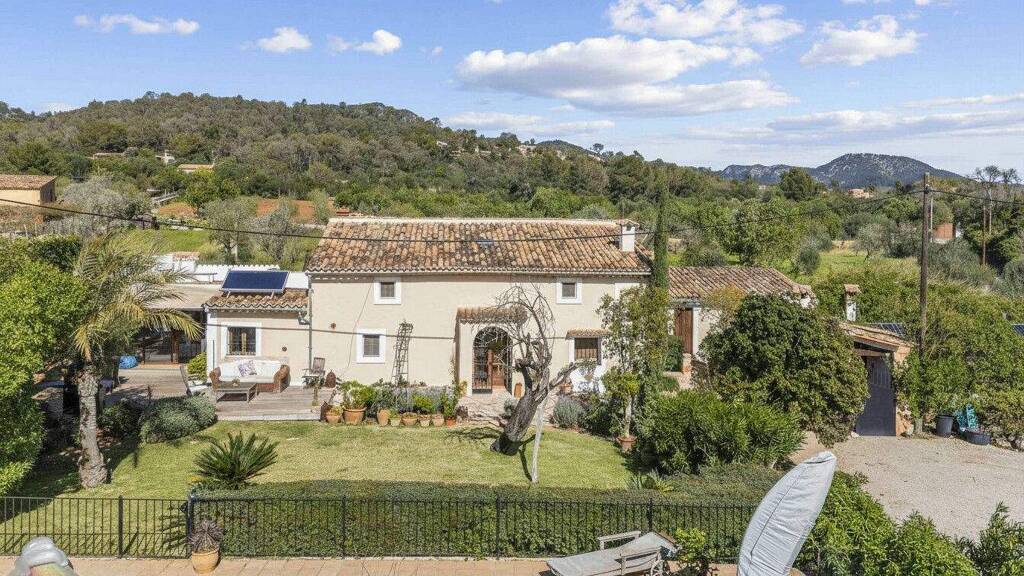 Landhaus zum Kauf 2.350.000 € 5 Zimmer 297 m² 2.215 m² Grundstück Bunyola 07110