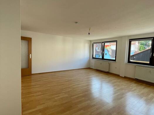 Wohnung zur Miete 600 € 3 Zimmer 96 m² 1. Geschoss frei ab sofort Neustadt Neustadt a.Main 97845