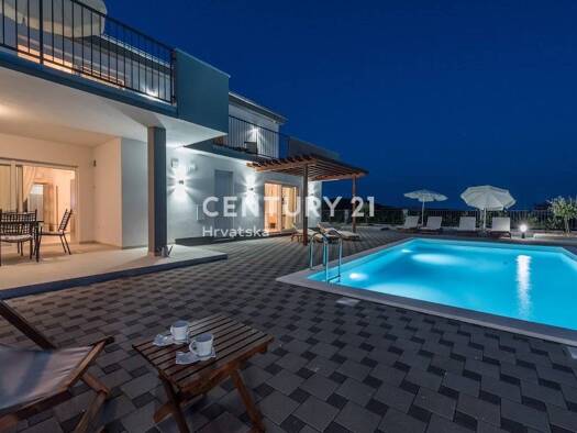 Einfamilienhaus zum Kauf 500.000 € 4 Zimmer 188 m² Sukošan 23206