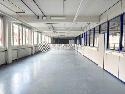 Produktionshalle zur Miete 3.350 € 670 m² Lagerfläche Stadtgebiet Sankt Georgen im Schwarzwald 78112