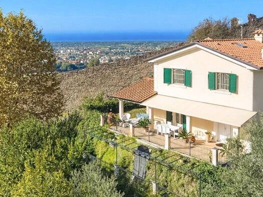 Haus zum Kauf 2.500.000 € 325 m² Pietrasanta 55045