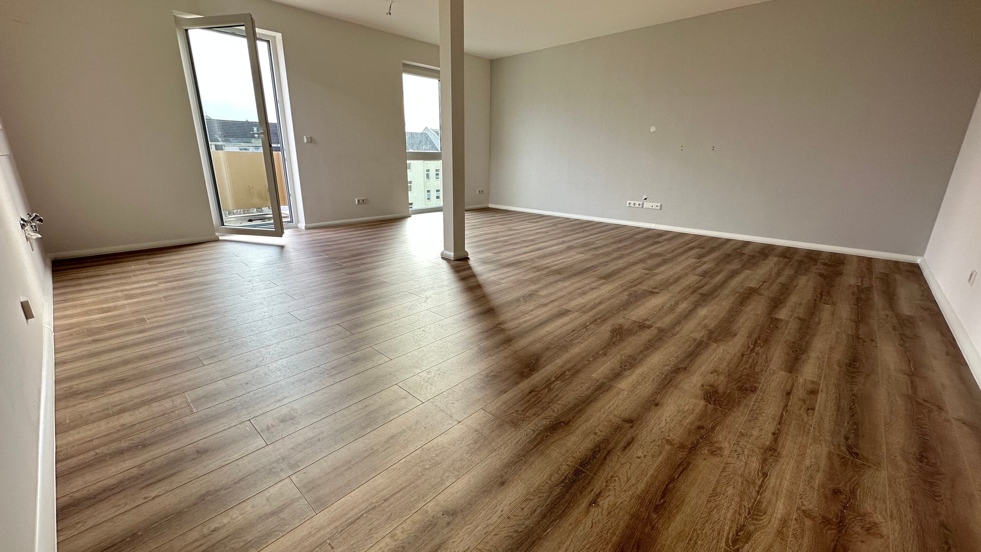 Wohnung zur Miete 825 € 4 Zimmer 100 m²<br/>Wohnfläche 4.<br/>Geschoss 01.03.2025<br/>Verfügbarkeit Kanalstr. 7 Schloßchemnitz 027 Chemnitz 09113