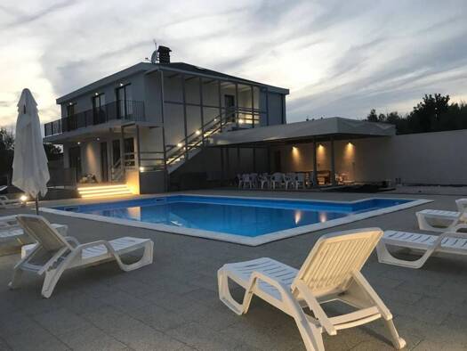 Haus zum Kauf 855.000 € 350 m² Buje