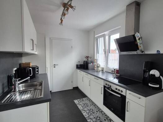 Wohnung zur Miete 1.330 € 3,5 Zimmer 98 m² Geschoss 2/3 Herzogenaurach 91074