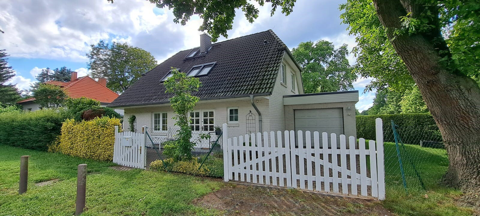 Einfamilienhaus zum Kauf 740.000 € 4 Zimmer 125 m²<br/>Wohnfläche 598 m²<br/>Grundstück ab sofort<br/>Verfügbarkeit Teltow Teltow 14513