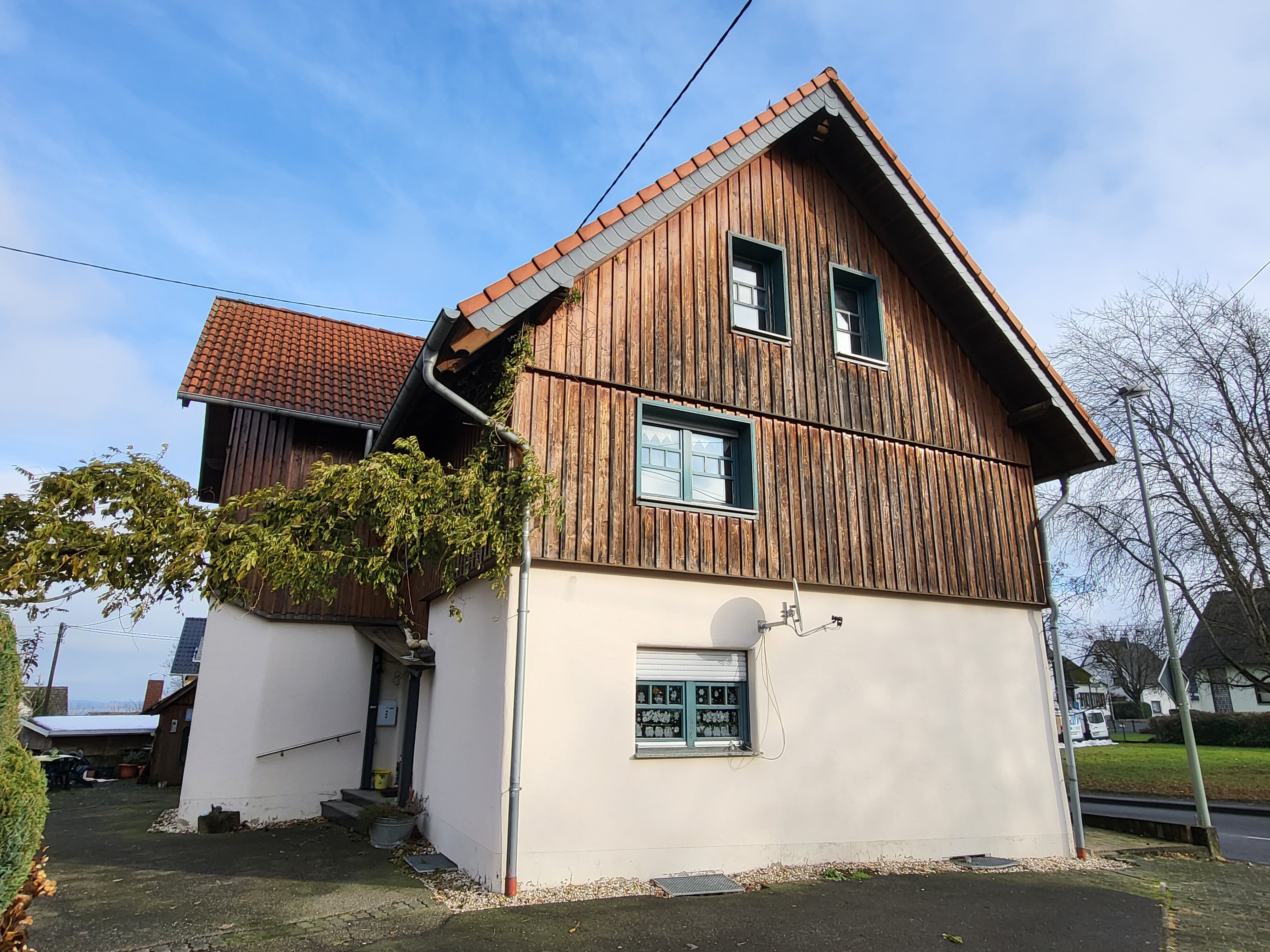 Haus zum Kauf 275.000 € 4 Zimmer 190 m²<br/>Wohnfläche 502 m²<br/>Grundstück ab sofort<br/>Verfügbarkeit Güllesheim 56593