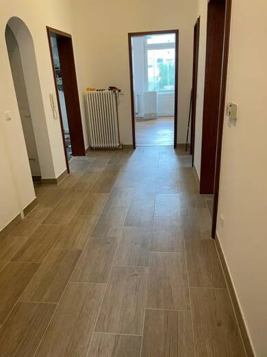 Wohnung zur Miete 1.000 € 3 Zimmer 127 m² Geschoss 1/3 frei ab sofort Sophienstraße 3 Heusteigviertel Stuttgart 70180