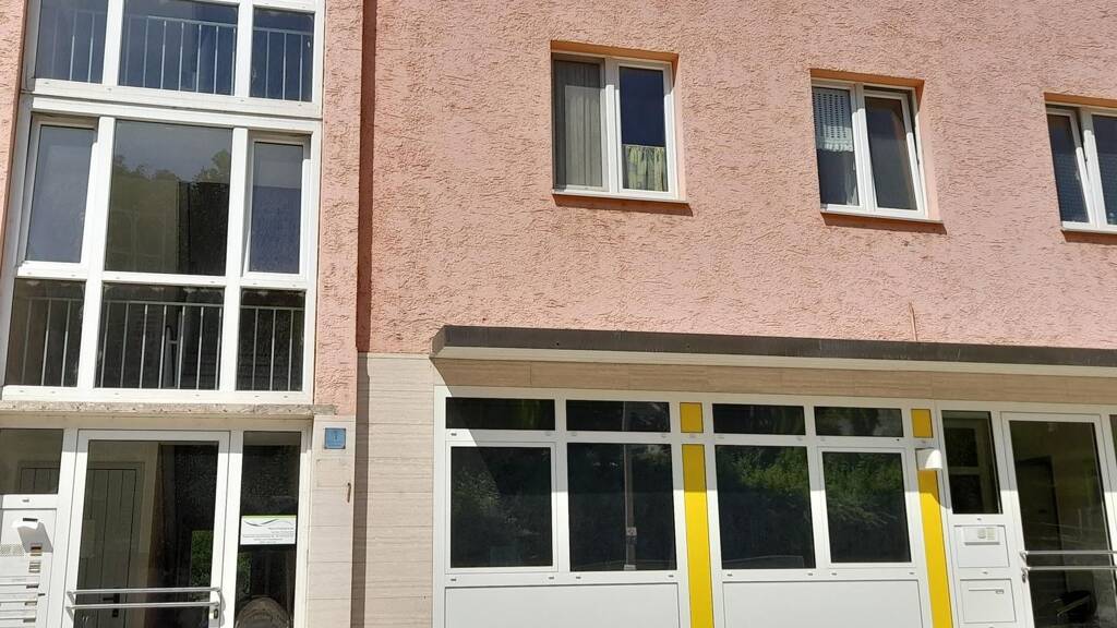 Büro zur Miete 1.350 € 6 Zimmer 115 m² Bürofläche Waldschmidtstraße 1 Cham 93413