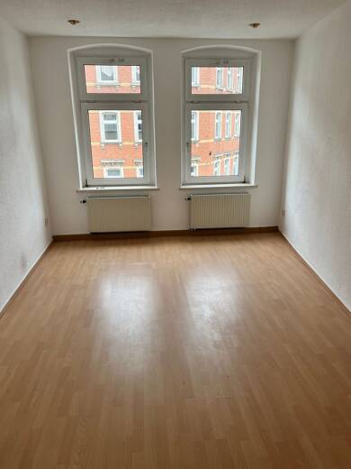 Wohnung zur Miete 450 € 3 Zimmer 90 m² Geschoss 2/3 frei ab sofort Goethestraße 6 Aue 08280