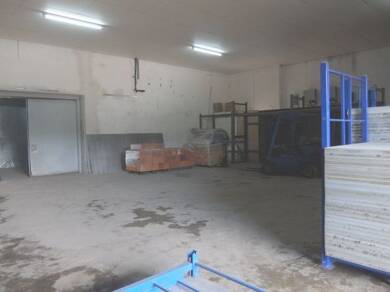 Lagerhalle zur Miete 1.250 € 250 m² Lagerfläche Buxlohe Beratzhausen 93176