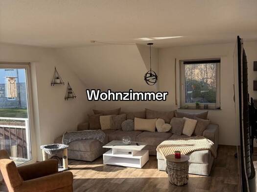 Wohnung zur Miete 950 € 5 Zimmer 150 m² Geschoss 3/3 frei ab 01.10.2026 Aue 08280