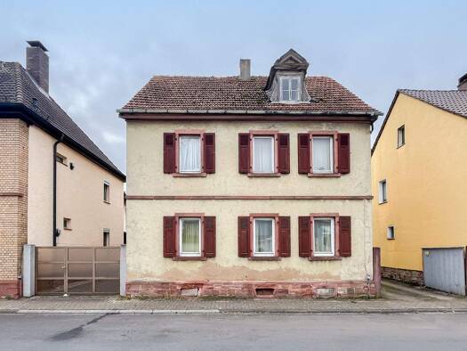 Mehrfamilienhaus zum Kauf provisionsfrei 189.000 € 6 Zimmer 150 m² 396 m² Grundstück Kleinwallstadt 63839