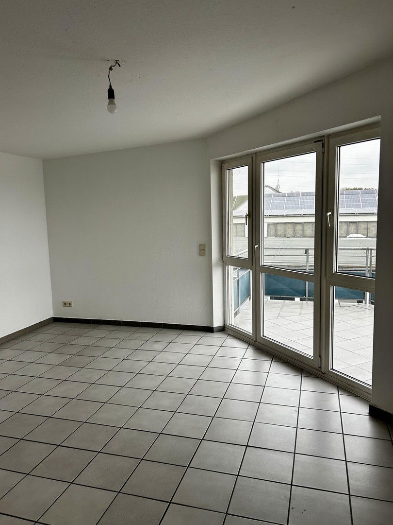 Wohnung zur Miete 800 € 3 Zimmer 80 m²<br/>Wohnfläche 3.<br/>Geschoss Waldstraße Groß-Zimmern Groß-Zimmern 64846