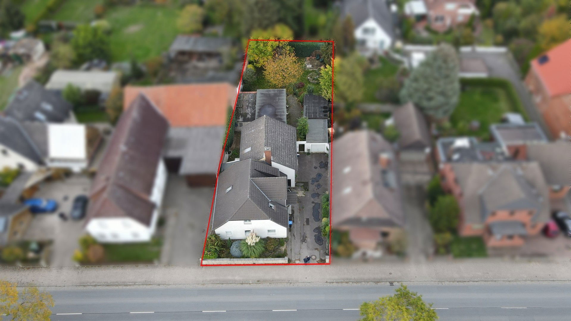 Mehrfamilienhaus zum Kauf provisionsfrei 275.000 € 9 Zimmer 270 m²<br/>Wohnfläche 888 m²<br/>Grundstück Bennigsen Bennigsen 31832