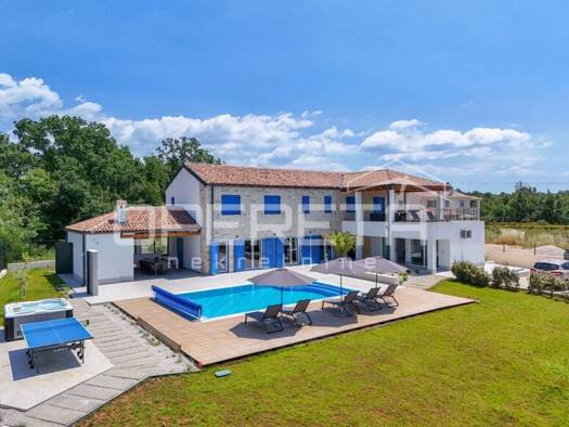 Haus zum Kauf 1.300.000 € 5 Zimmer 220 m² Višnjan