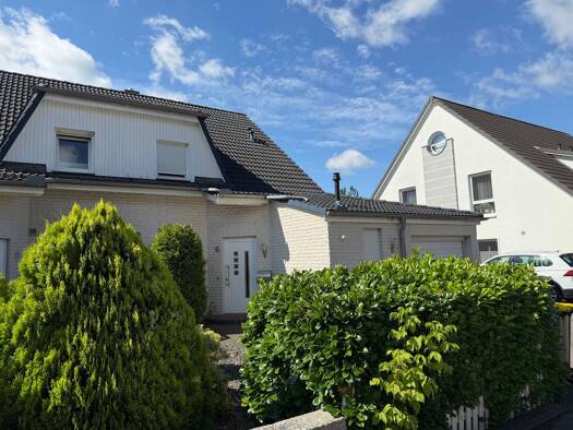 Doppelhaushälfte zur Miete 1.250 € 5 Zimmer 126 m² frei ab 01.10.2026 Wunstorf 31515
