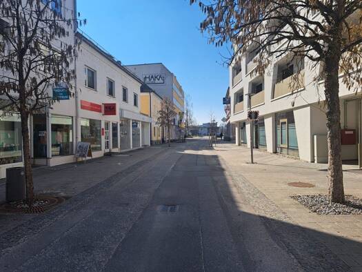 Verkaufsfläche zur Miete 5,02 € 275 m² Verkaufsfläche Traun 4050