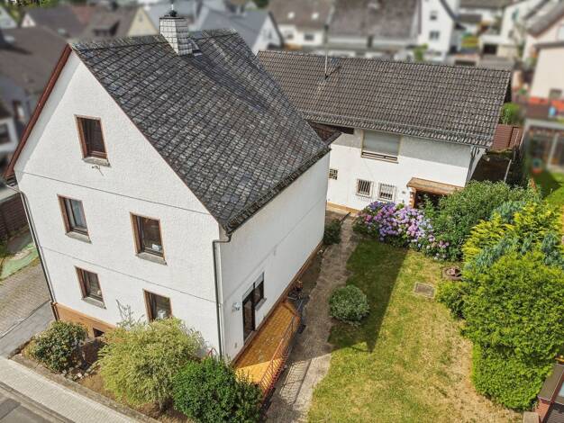 Einfamilienhaus zum Kauf 395.000 € 10 Zimmer 232 m² 670 m² Grundstück Nentershausen 56412
