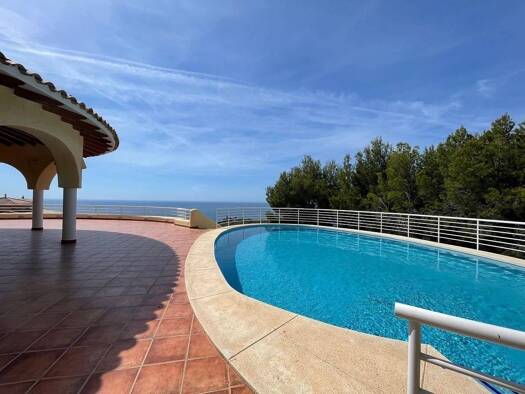 Villa zur Miete 3.900 € 4 Zimmer 500 m² 2.000 m² Grundstück Altea 03599