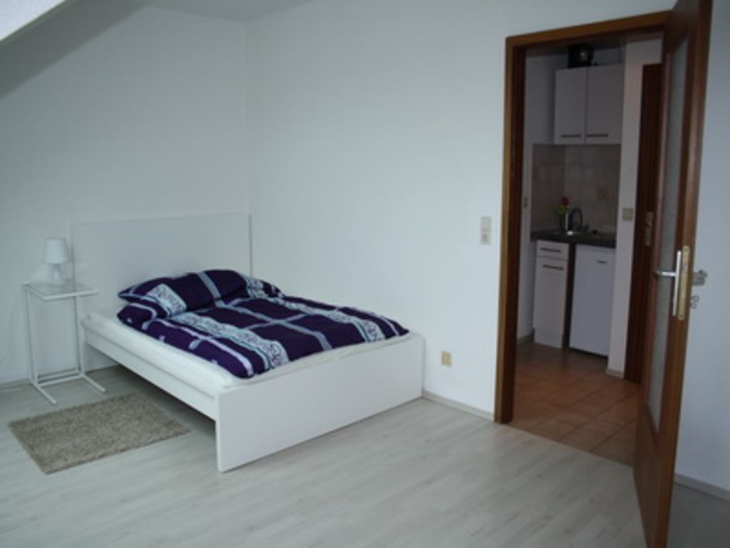 Wohnung zur Miete Wohnen auf Zeit 962 € 1 Zimmer 24 m²<br/>Wohnfläche 05.11.2024<br/>Verfügbarkeit Perreystr Rheinau - Hafen Mannheim 68219