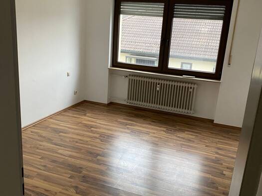 Wohnung zur Miete 888 € 5 Zimmer 120 m² Geschoss 1/3 frei ab sofort Kümmersbruck 92245