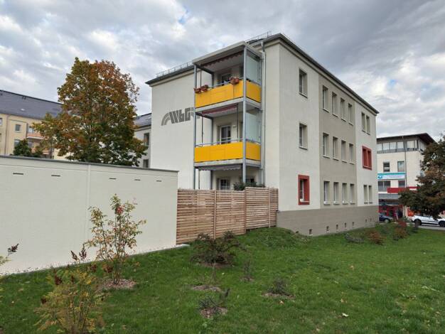 Wohnung zur Miete 581 € 3 Zimmer 89,4 m² EG Karlstraße 6 Stadtmitte Plauen 08523