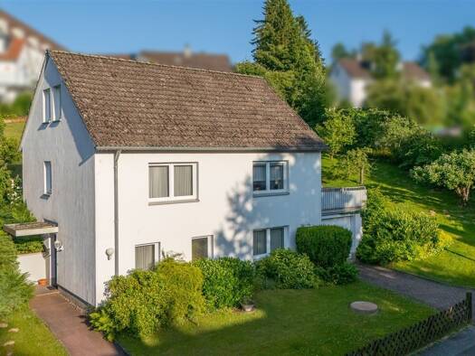 Einfamilienhaus zum Kauf 155.000 € 7 Zimmer 145,8 m² 898 m² Grundstück frei ab sofort Bad Gandersheim 37581