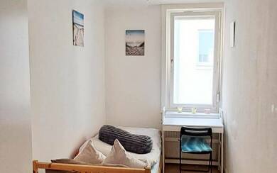 WG-Zimmer zur Miete Wohnen auf Zeit 565 € 8 m² frei ab 31.05.2025 Forststr. 0 Vogelsang Stuttgart West 70193