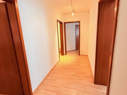 Wohnung zur Miete 550 € 3 Zimmer 90 m² Geschoss 1/3 frei ab sofort Innenstadt Augsburg 86150