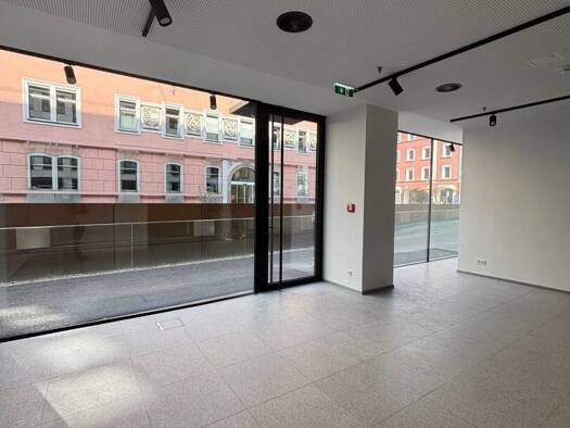 Ladenfläche zur Miete 3.398 € 93 m² Verkaufsfläche Wilhelm-Greil-Straße Innsbruck Innsbruck 6020